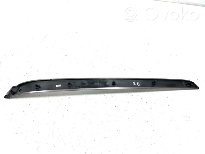 Audi A4 S4 B7 8E 8H Barra di rivestimento della portiera anteriore 8E0867410