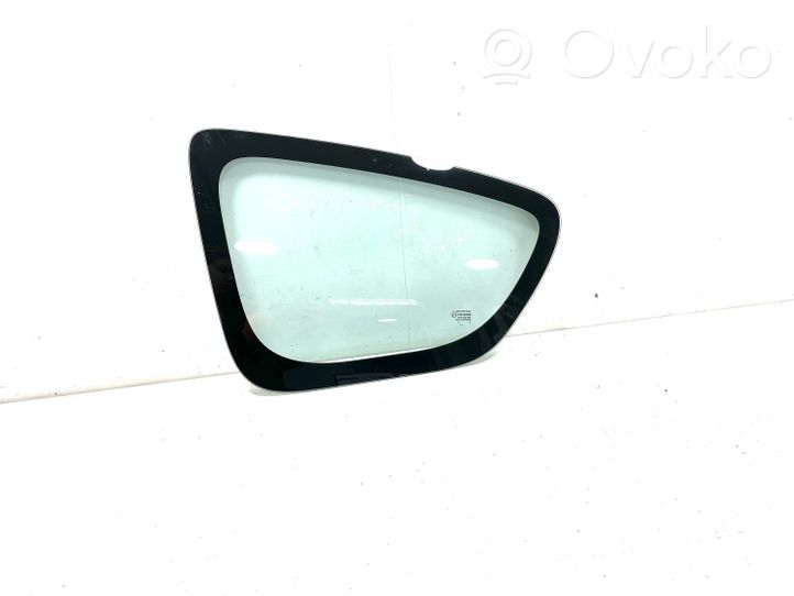 Toyota Aygo AB10 Fenêtre latérale avant / vitre triangulaire DOT24AS2M68