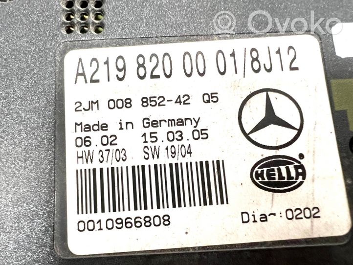 Mercedes-Benz CLS C219 Światło fotela przedniego A21982000018
