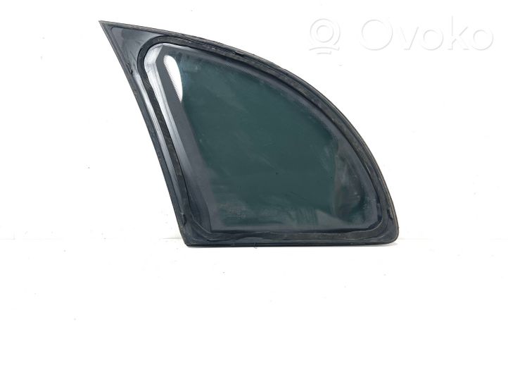 Opel Meriva A Fenêtre latérale avant / vitre triangulaire DOT18AS3M512