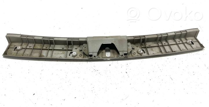 Toyota Avensis T270 Rivestimento di protezione sottoporta del bagagliaio/baule 5838705110