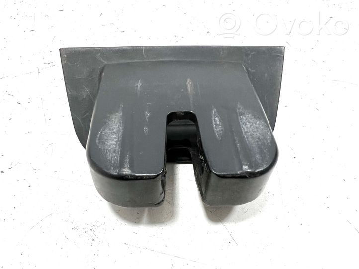 Audi A4 S4 B7 8E 8H Tailgate/boot lid lock trim 8E9827520A