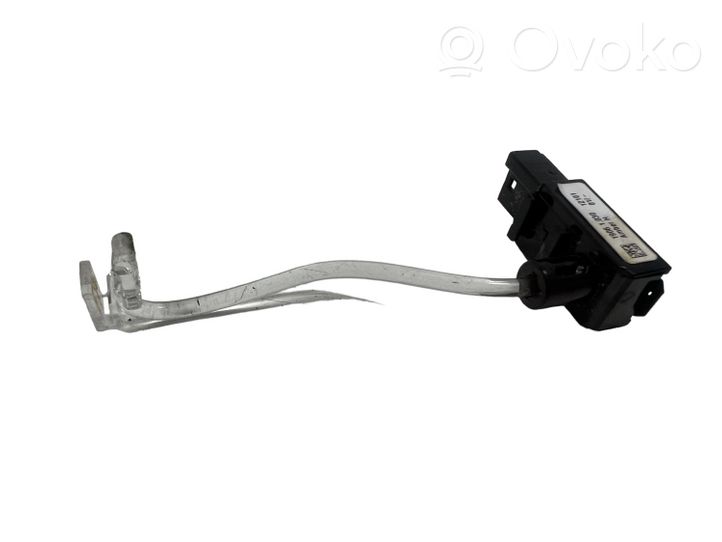 Ford C-MAX II Sensor AM5113E700BB