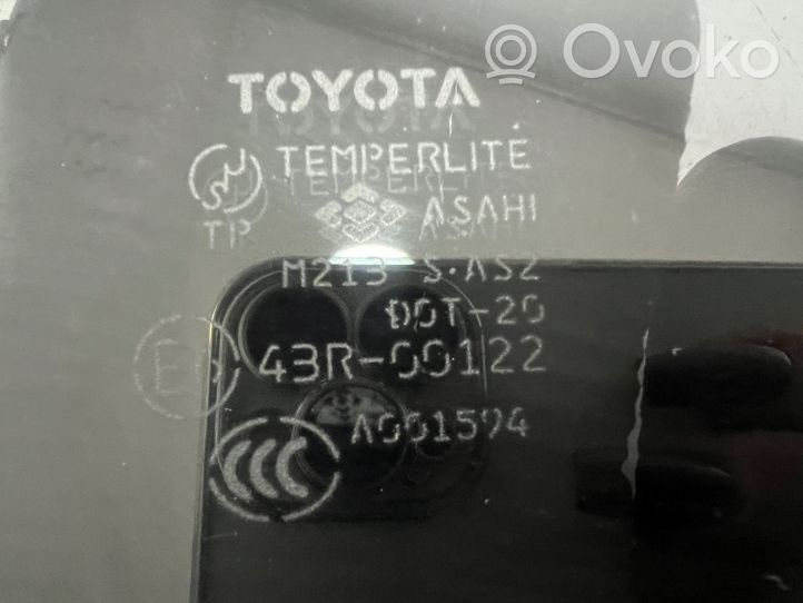 Toyota Land Cruiser (J120) Vetro del finestrino della portiera posteriore 43R00122