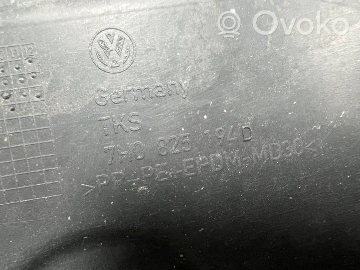 Volkswagen Multivan T5 Bagažinės dugno apsauga 7H0825194D