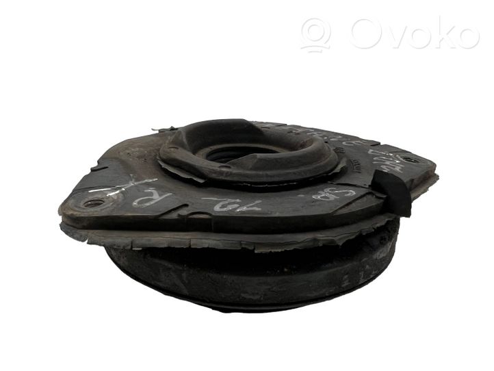 Renault Megane III Support de jambe de force supérieur avant 540340002R