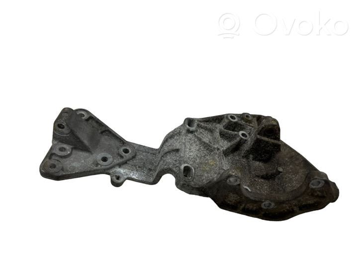 Volvo XC70 Engine mounting bracket 31316673