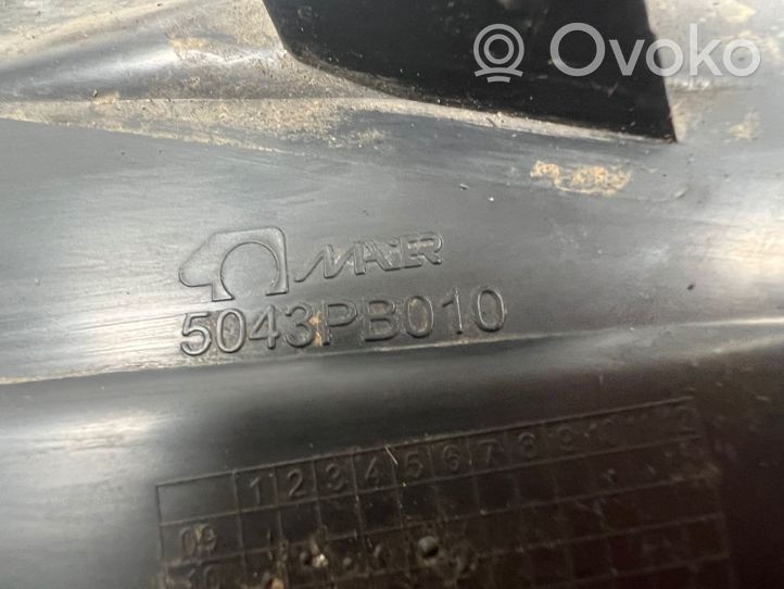 Nissan Qashqai Декоративная решётка противотуманной фары 62256BR03A