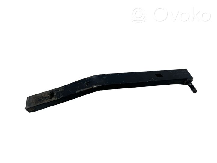 Audi A4 S4 B8 8K Staffa del pannello di supporto del radiatore 8K0805527A