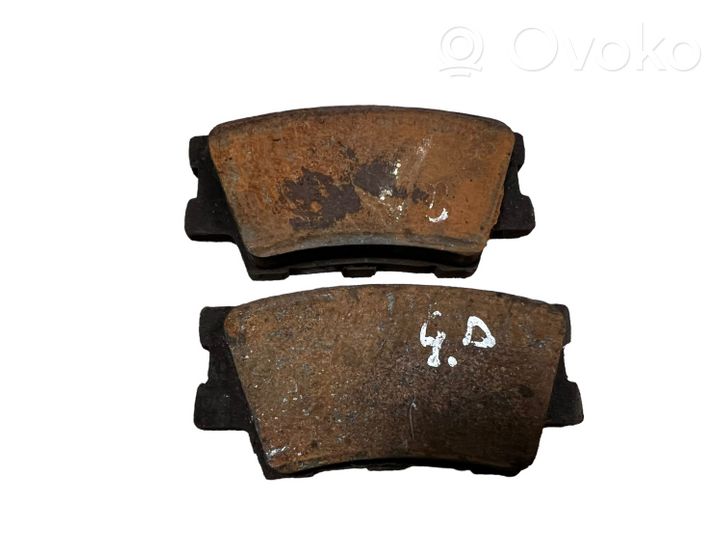 Toyota RAV 4 (XA40) Bremsbelege hinten 90R01825