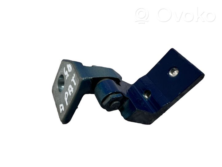 Opel Corsa E Rear door lower hinge 