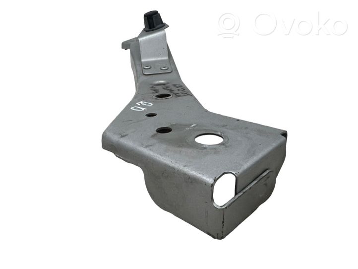 Renault Megane III Support de montage d'aile 6251206E