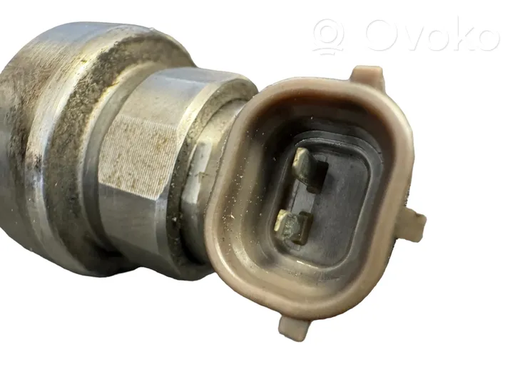 Opel Meriva B Fuel injector 8973762703