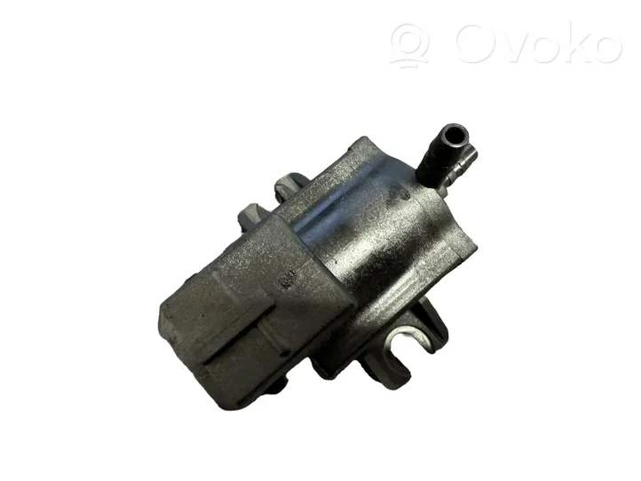 Opel Meriva B Turboahtimen magneettiventtiili 8981056561