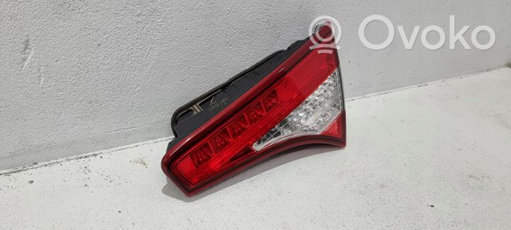 KIA Optima Lampy tylnej klapy bagażnika 92404-2T1