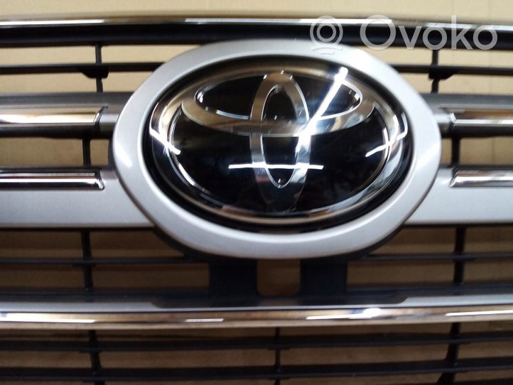 Toyota Land Cruiser (J200) Griglia anteriore 