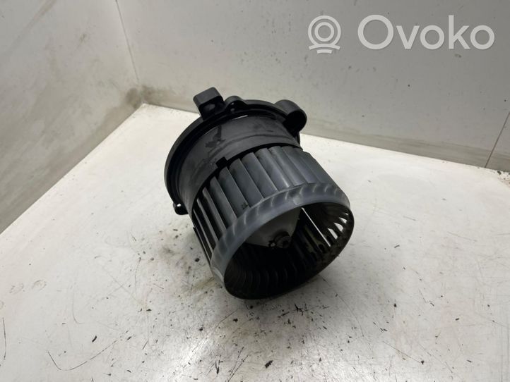 Mitsubishi Colt Ventola riscaldamento/ventilatore abitacolo 0160700701