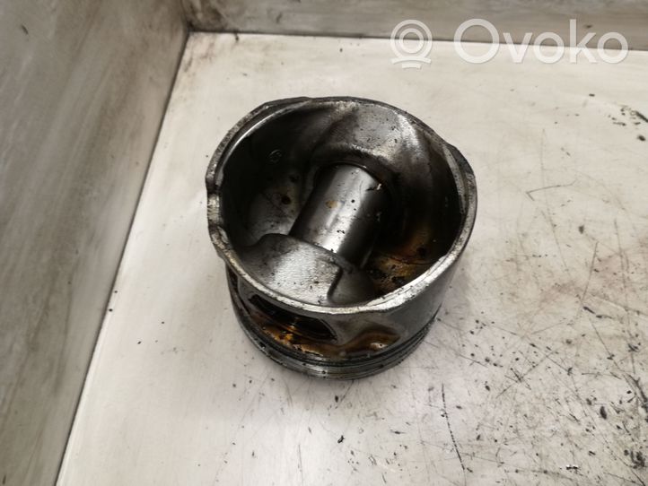 Hyundai Santa Fe Piston 