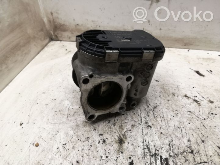 Nissan Qashqai+2 Clapet d'étranglement 8200330810H8200330812