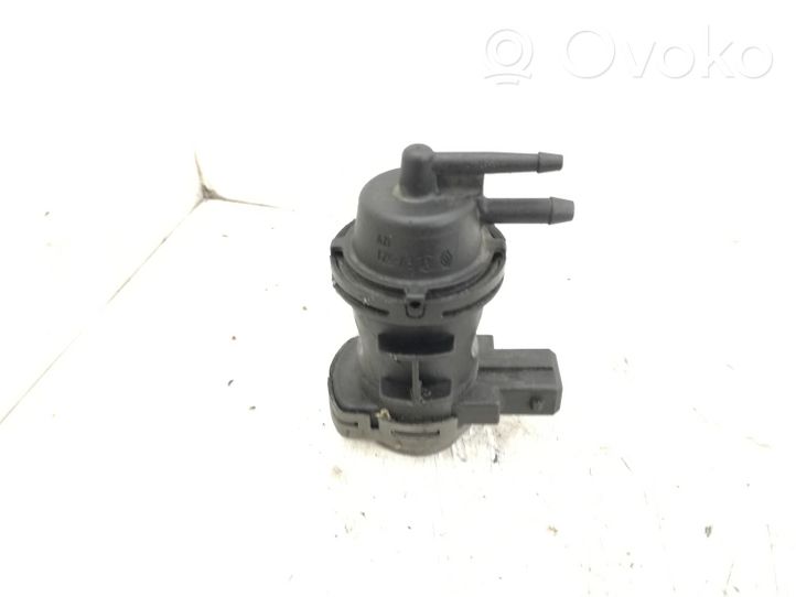 Nissan Qashqai+2 Turbolader Druckwandler Magnetventil PA66GF30