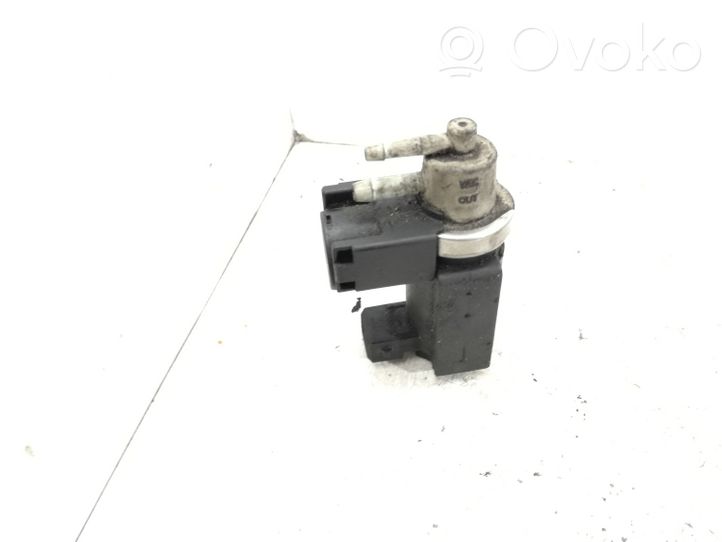 Renault Laguna II Turbo solenoid valve 8200270451