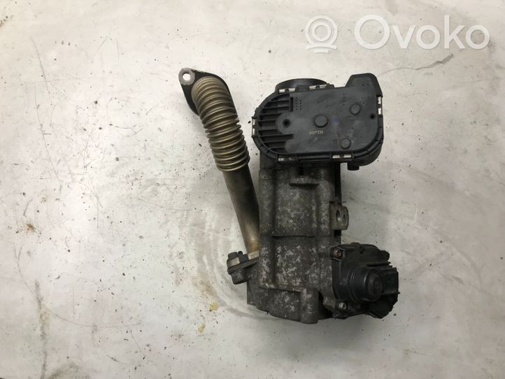 Nissan Qashqai+2 Clapet d'étranglement 8200330810E