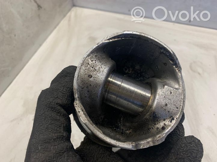 Hyundai Santa Fe Piston 