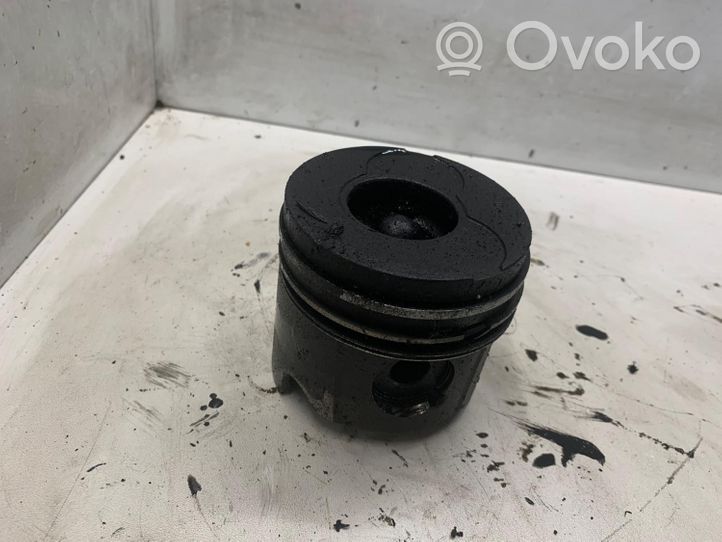 Peugeot 406 Piston 