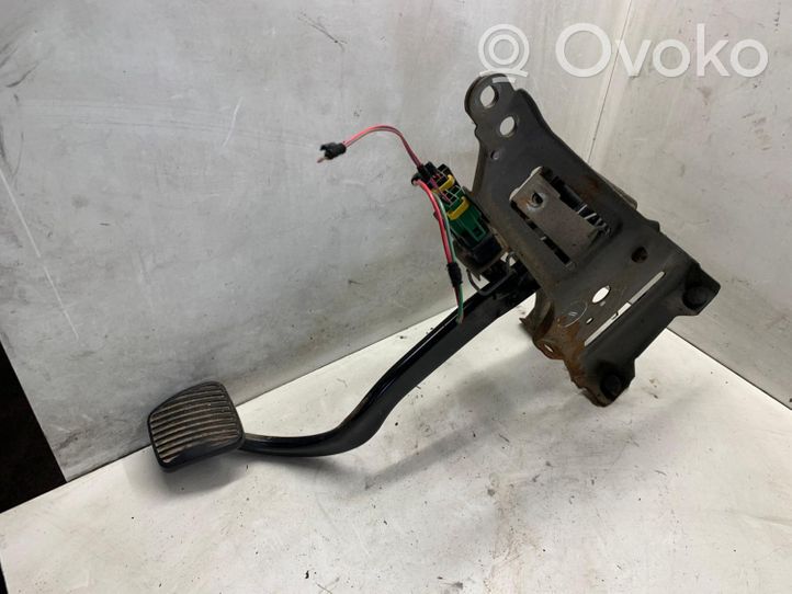 Saab 9-5 Pedal de embrague 1386