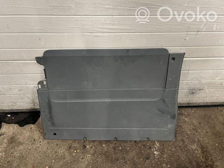 Mercedes-Benz Vito Viano W639 Takaoven verhoilu A6397370571