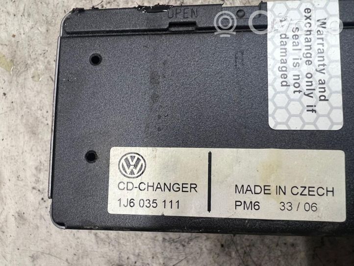 Volkswagen Touareg I CD/DVD-vaihdin 1J6035111