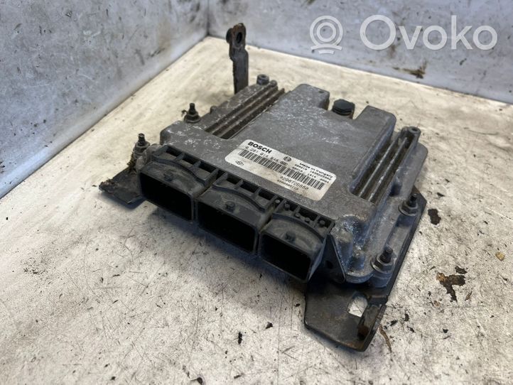 Renault Laguna III Komputer / Sterownik ECU silnika 8200726880