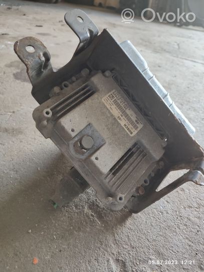 Hyundai Sonata Sterownik / Moduł ECU 3911327425