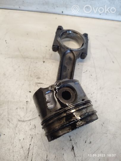 Volvo V50 Piston avec bielle 