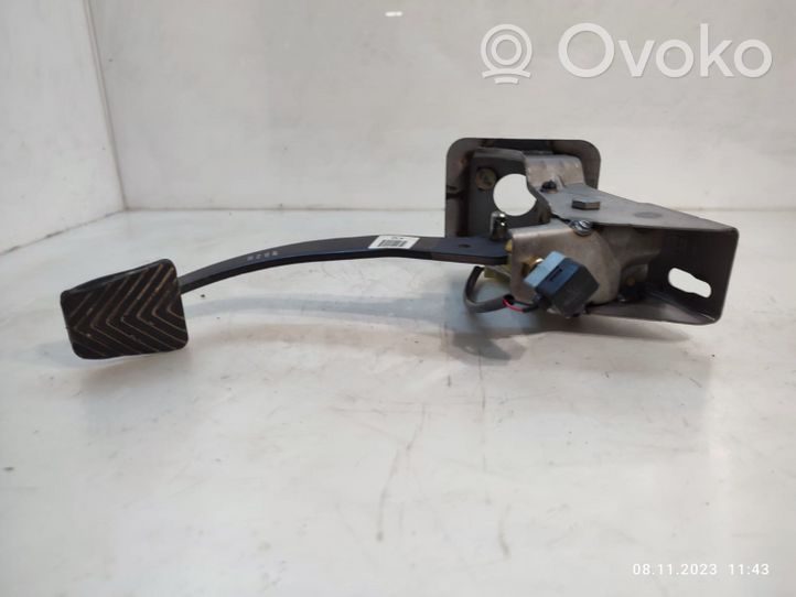 Hyundai Elantra Clutch pedal 