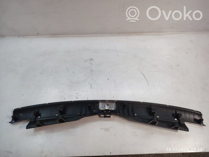 Audi Q7 4L Bagažinės slenksčio apdaila 4L0864483