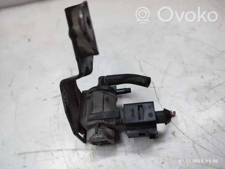 Volkswagen Touareg II Solenoidinis vožtuvas 1K0906283A