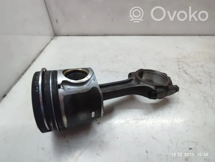 KIA Sorento Piston avec bielle 