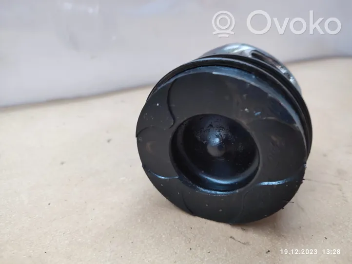 Volvo V60 Piston 