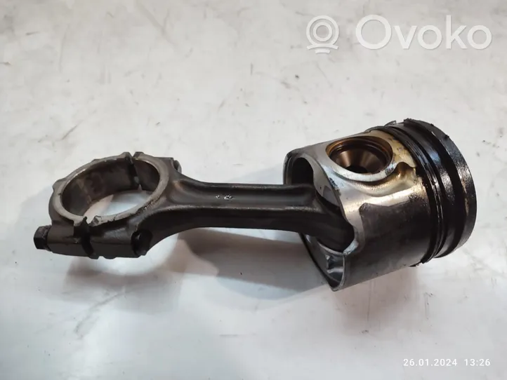 KIA Sorento Piston avec bielle 