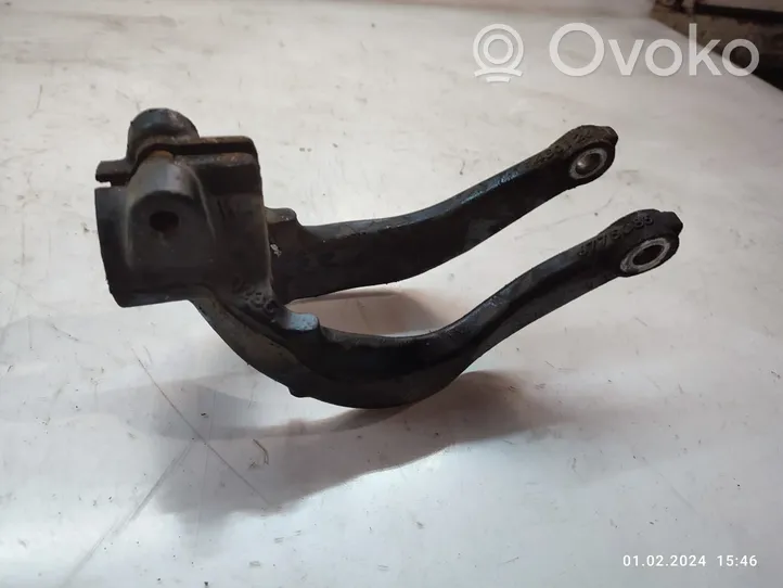 BMW X5 E70 Support d'amortisseur inférieur 6775085