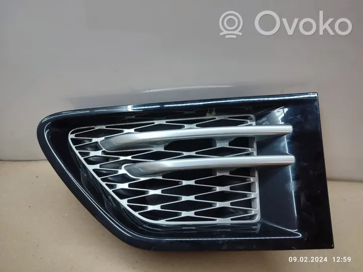 Land Rover Range Rover Sport L320 Grille d'aile 22081000