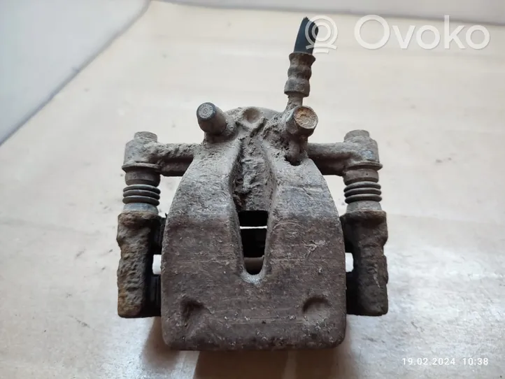 Toyota Avensis T250 Caliper del freno trasero 