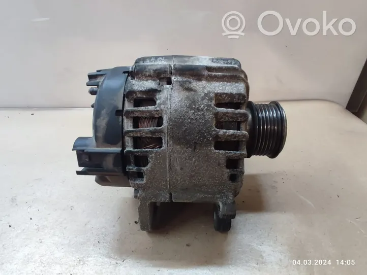 Volkswagen PASSAT CC Generatore/alternatore 03L903023B