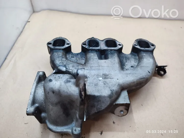 Audi A4 S4 B7 8E 8H Collettore di aspirazione 038129713