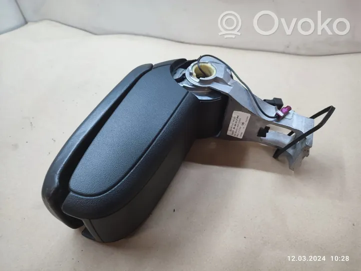 Audi A3 S3 8P Armrest 8P0864207E