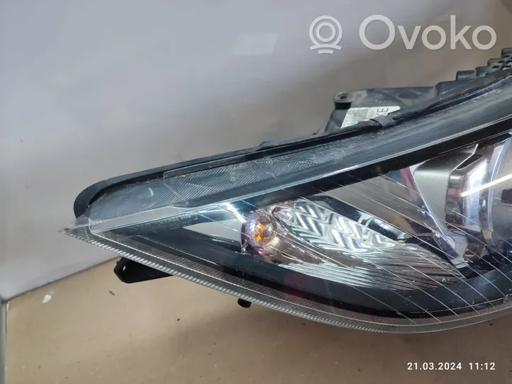 Honda Civic IX Phare frontale 33100TV0E112M1