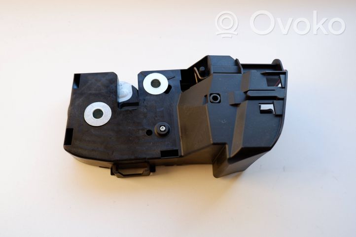 BMW 1 F20 F21 Sedynės nugaros atramos spyna 7274541