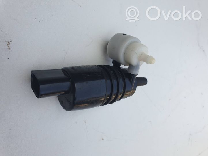 BMW X1 F48 F49 Pumpe Scheibenwaschanlage 7388349