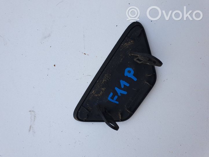 BMW 5 F10 F11 Zaślepka spryskiwacza lampy przedniej 7906282